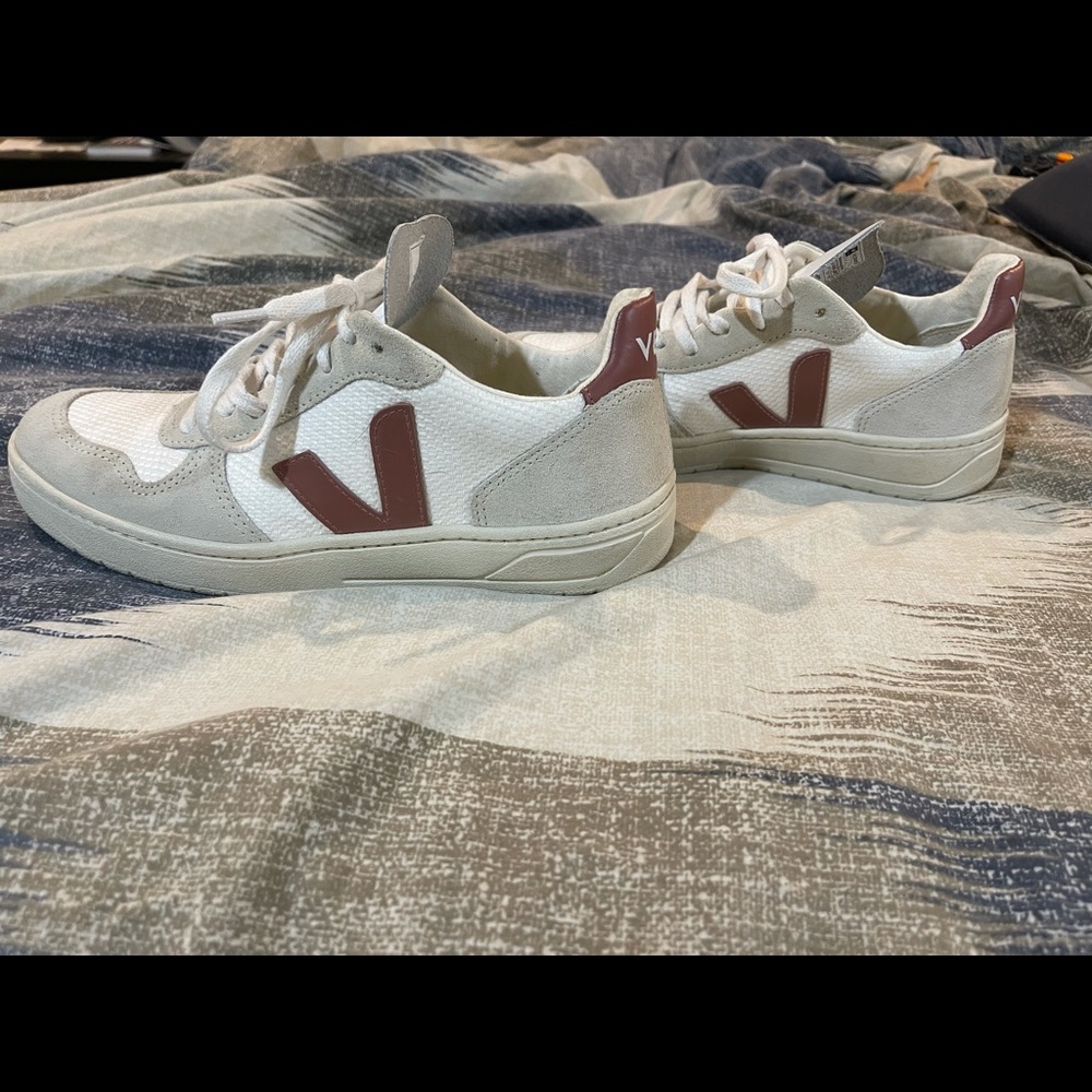 Veja V10